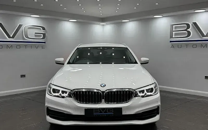 Usado BMW 520 190 CV (139 kW) 2018 Blanco Familiar