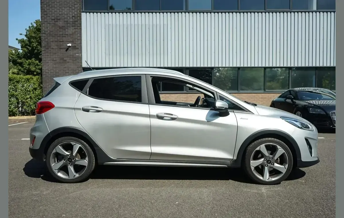 Used Ford Fiesta Active 99 HP (72 kW) 2019 Silver Hatchback