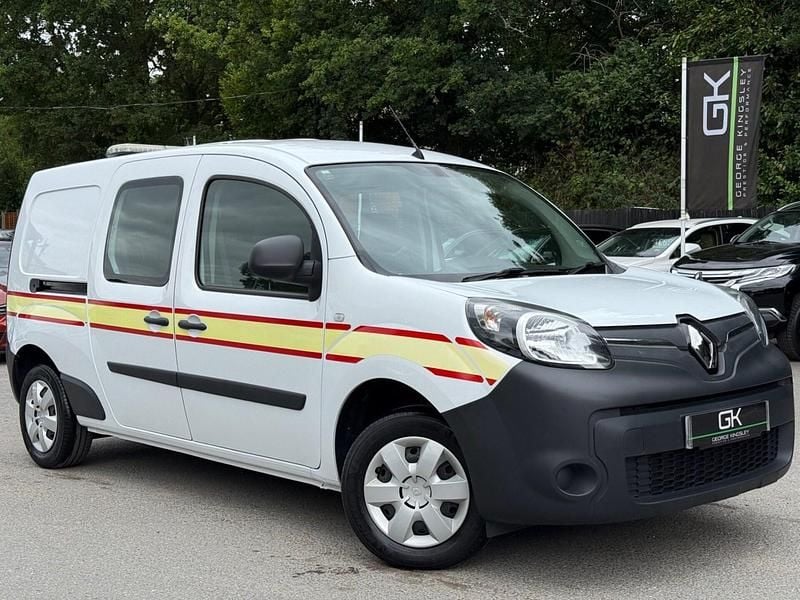 White Used 2021 Renault Kangoo Business MPV | £6,995 (Super price) - Image 1/4