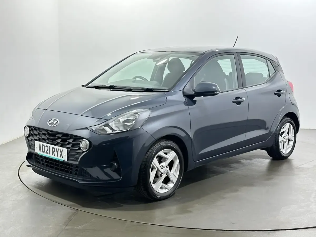 Usado Hyundai i10 SE 67 HP (49 kW) 2021 Cinzento Citadino