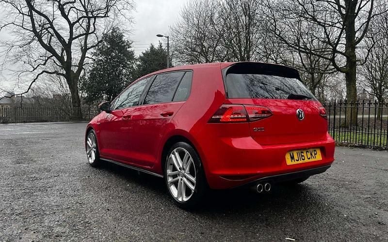 Używany VW Golf VII GTD 184 KM (135 kW) 2015 Czerwony Hatchback