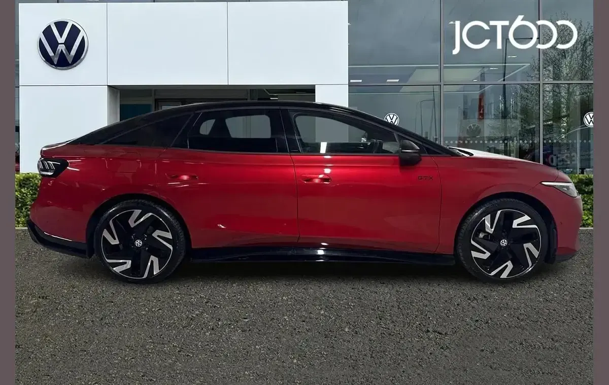 Used VW ID.7 GTX 250 kW (340 HP) 2025 Red Hatchback