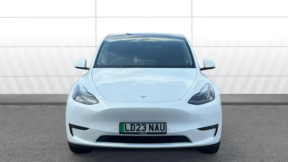 Used Tesla Model Y Long Range AWD 378 kW (514 HP) 2023 White SUV