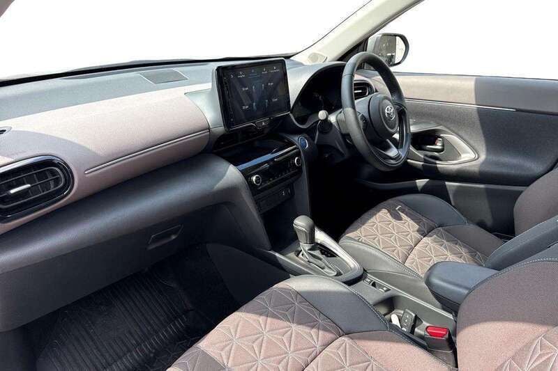 Image 2/4