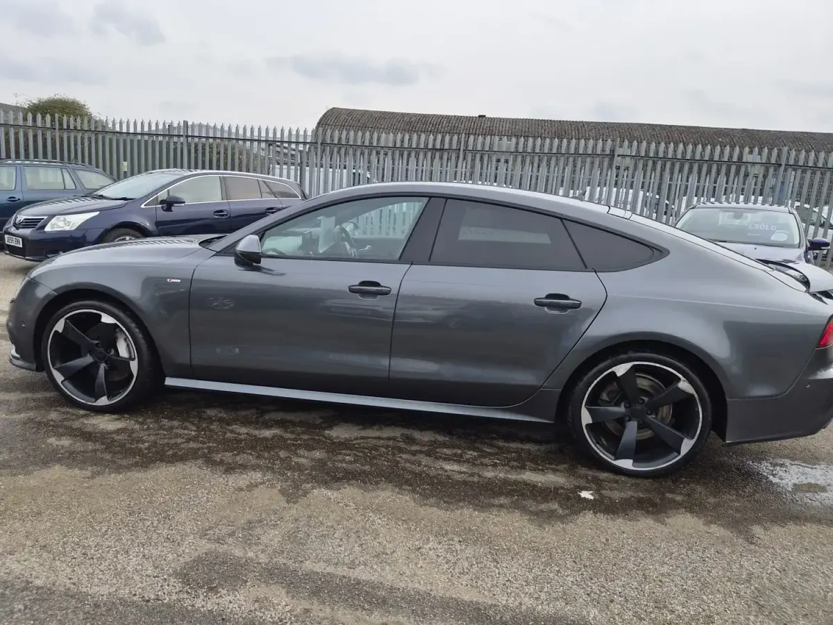 Usado Audi A7 Black Edition 2014 Cinzento Citadino