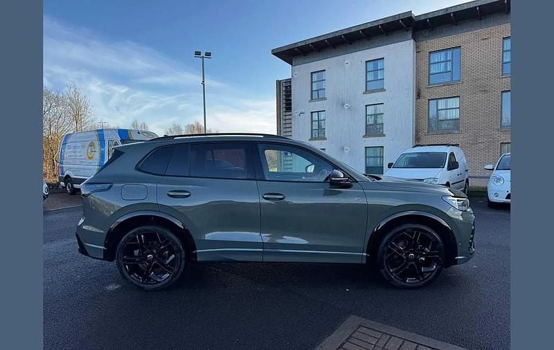 Used VW Tiguan R-line 147 HP (108 kW) 2025 Green SUV
