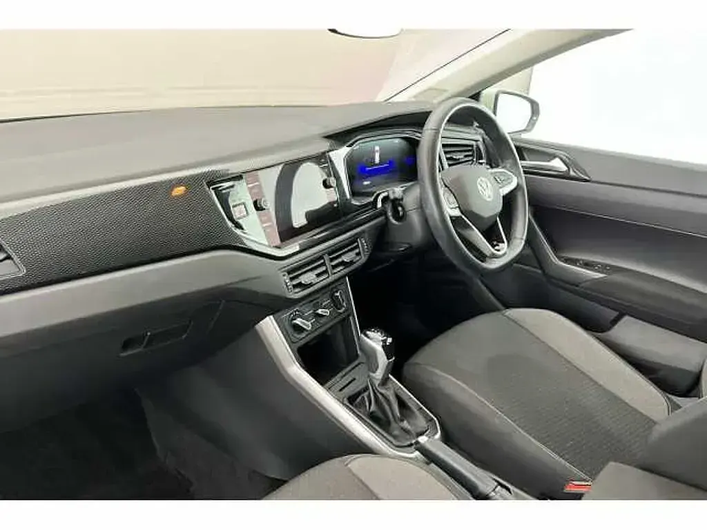 Used VW Polo 95 HP (69 kW) 2024 Hatchback