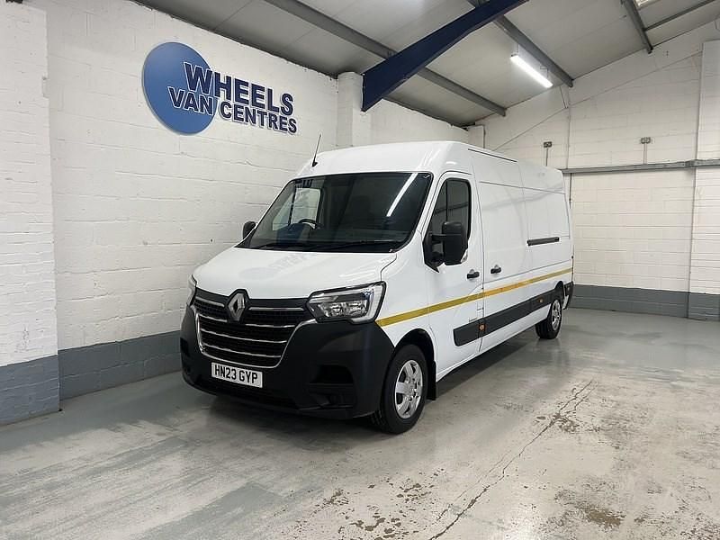 Used Renault Master Business 2023 White MPV