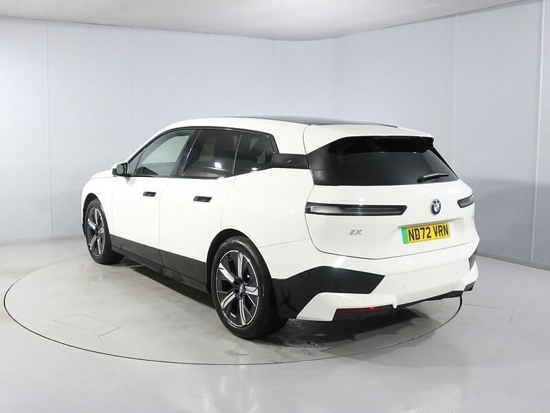 Used BMW iX M Sport 236 kW (322 HP) 2022 White SUV