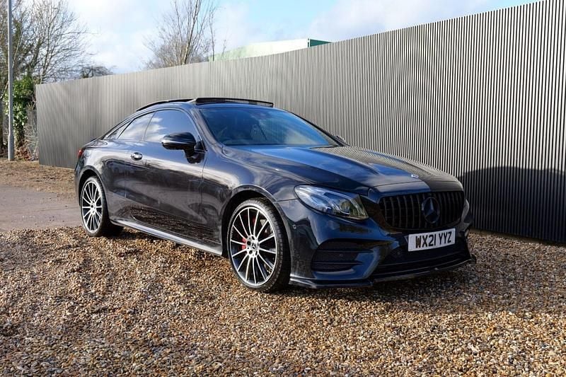 Used Mercedes E400 AMG Line Premium Plus 325 HP (239 kW) 2021 Black Coupe