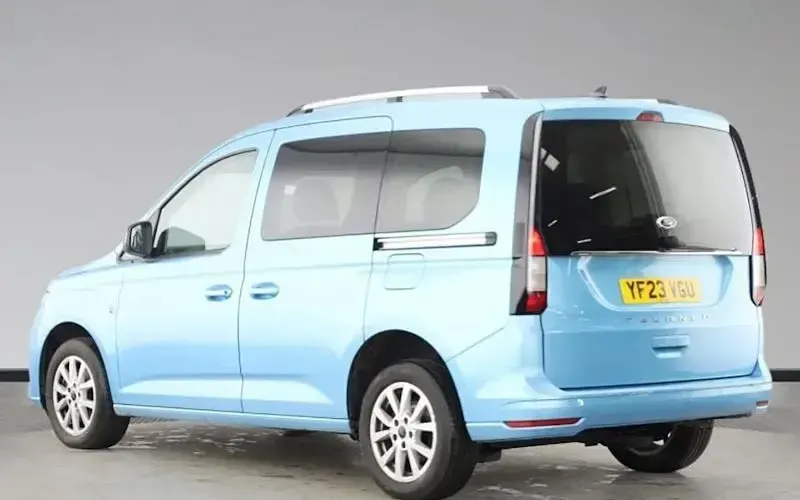Used Ford Tourneo Connect Titanium 122 HP (89 kW) 2024 MPV