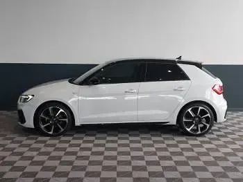 Used Audi A1 Black Edition 110 HP (80 kW) 2023 White SUV