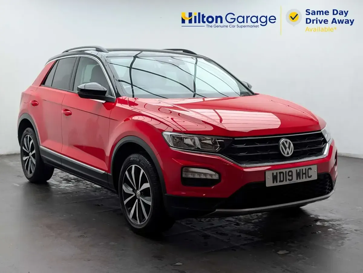 Usado VW T-Roc Design 115 HP (84 kW) 2019 Vermelho SUV