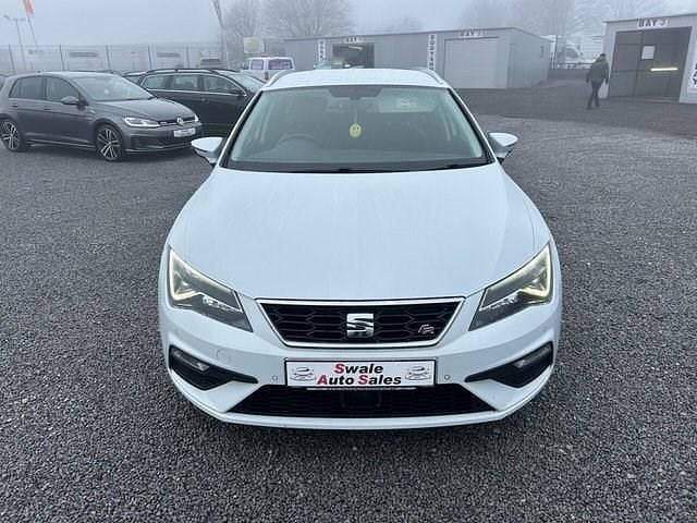 Used Seat Leon ST FR 130 HP (95 kW) 2019 White Estate