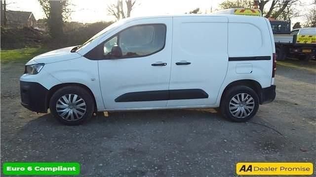 Usado Peugeot Partner 2020 Branco Monovolume