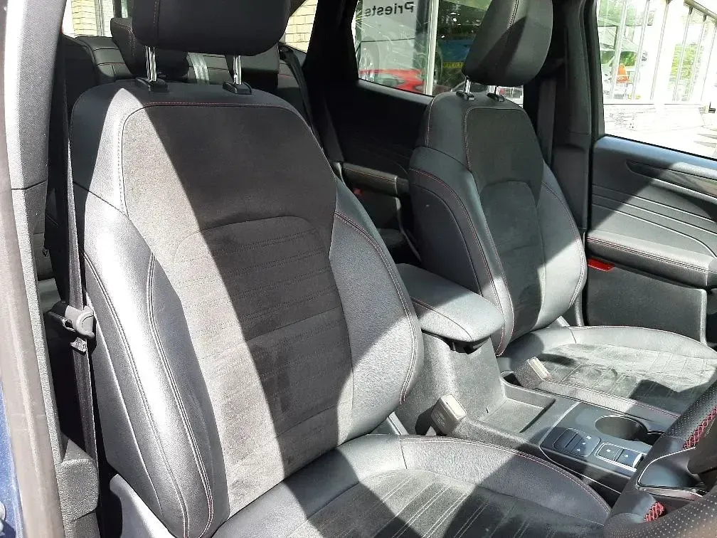 Used Ford Kuga ST-Line X 225 HP (165 kW) 2023 Chrome blue SUV