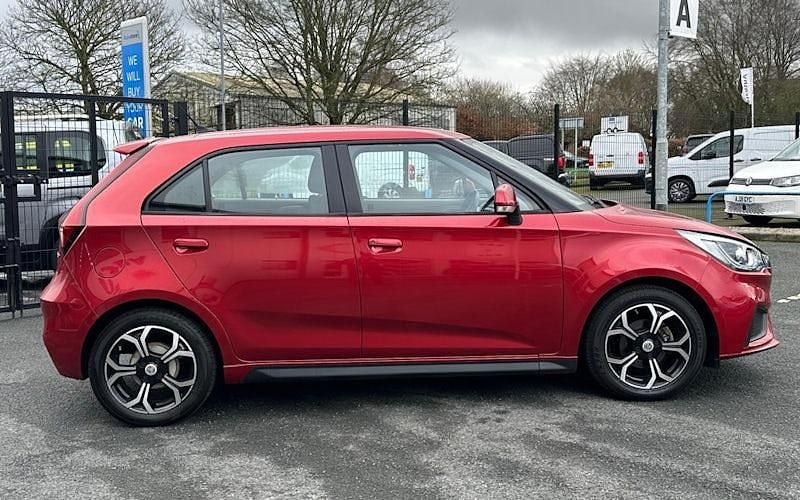 Begagnad MG MG3 Excite 106 HK (77 kW) 2024 Halvkombi