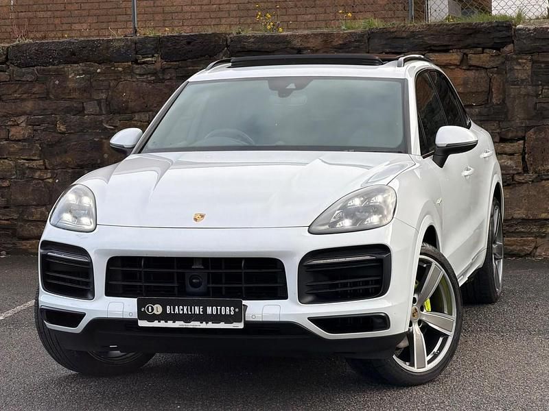 Used Porsche Cayenne 462 HP (339 kW) 2020 White SUV