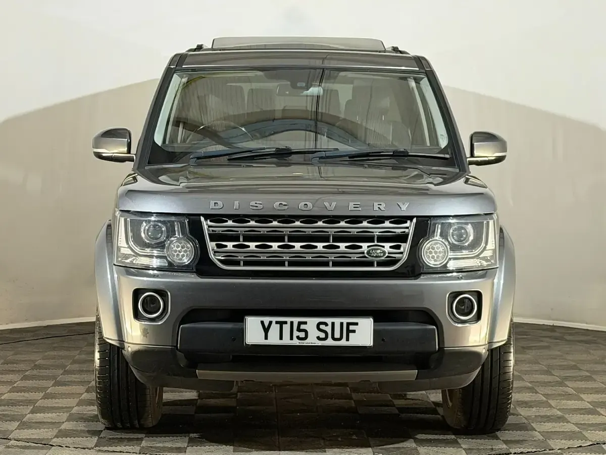 Used Land Rover Discovery HSE 256 HP (188 kW) 2015 Grey SUV