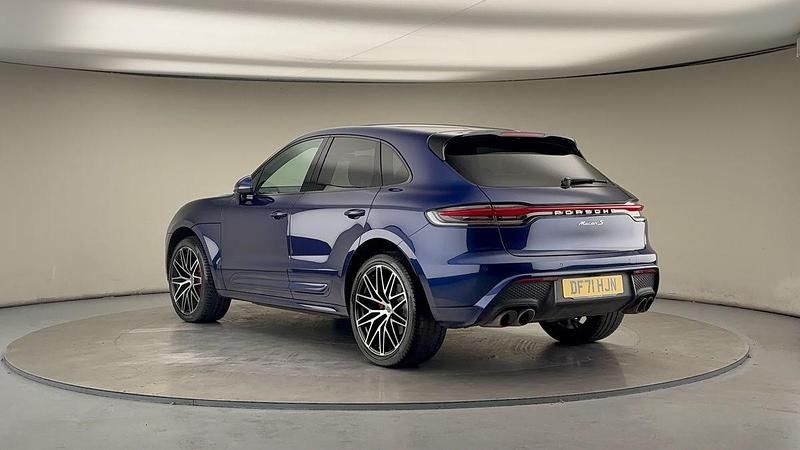Used Porsche Macan 380 HP (279 kW) 2022 Gentian blue metallic SUV