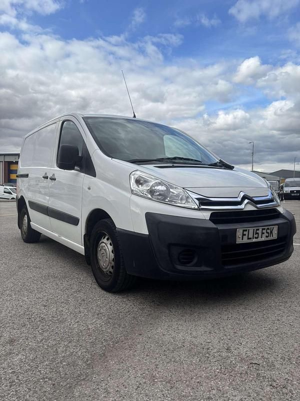 White Used 2015 Citroën Dispatch MPV | £6,999 (Fair price) - Image 1/4