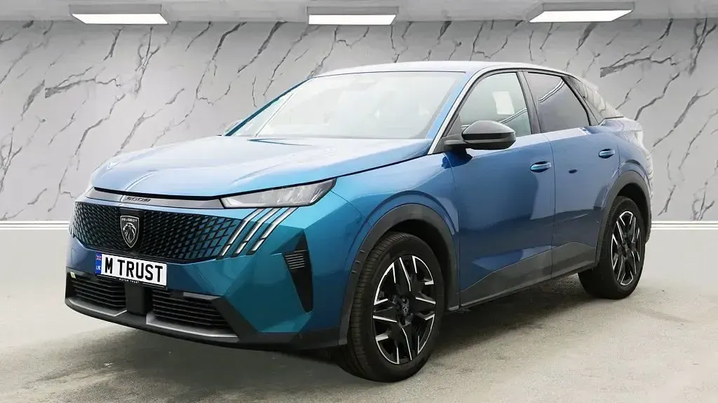Used Peugeot 3008 Allure 136 HP (100 kW) 2025 Blue SUV