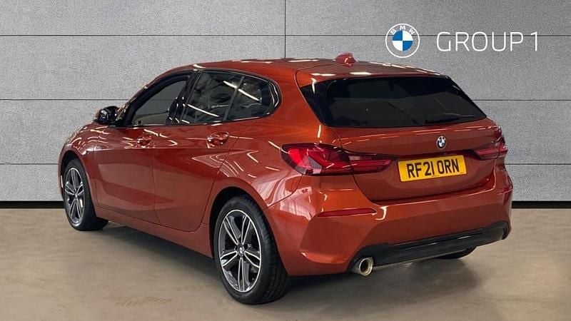 Used BMW 118 Sport Line 136 HP (100 kW) 2021 Sunset orange Hatchback