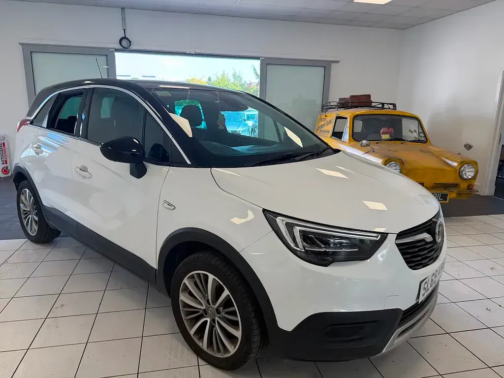 Used Vauxhall Crossland X 2020 White SUV