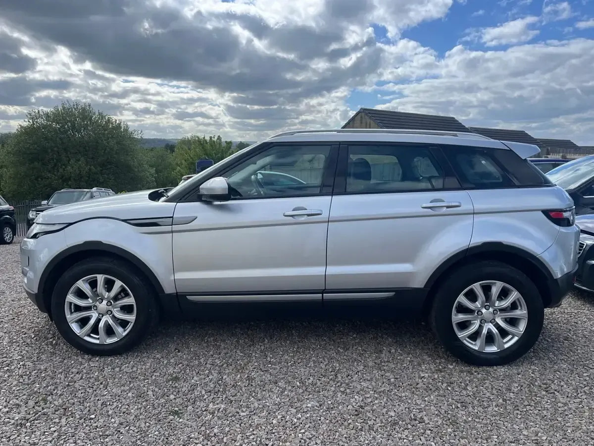 Used Land Rover Range Rover evoque Pure 2014 Silver SUV