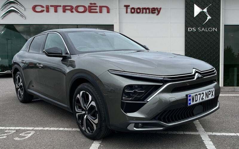 Used 2023 Citroën C5 X PureTech Estate | £16,290 (Fair price) - Image 1/4