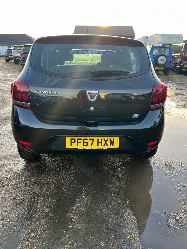 Image 3/4