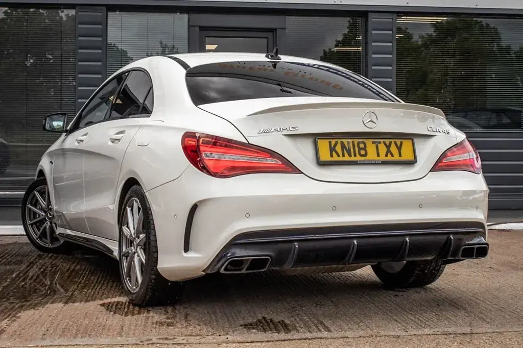 Used Mercedes CLA45 AMG AMG 381 HP (280 kW) 2018 White Coupe