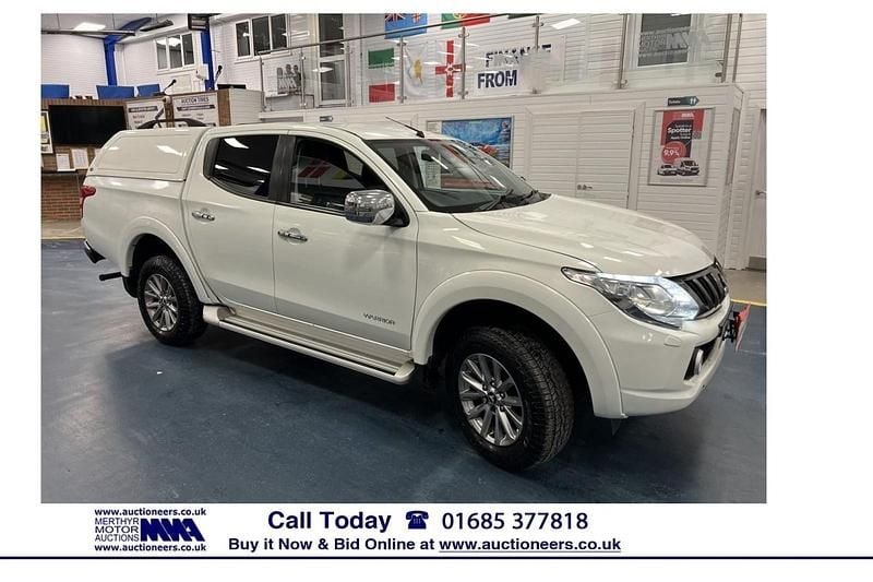 Used Mitsubishi L200 Top 178 HP (130 kW) 2019 White Pickup