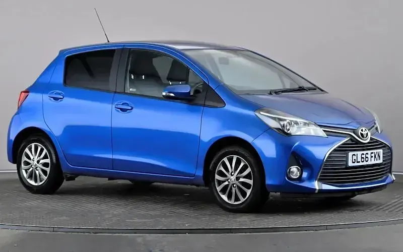 Used Toyota Yaris 99 HP (72 kW) 2016 Hatchback