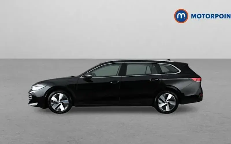 Used VW Passat Life 204 HP (150 kW) 2025 Black Estate
