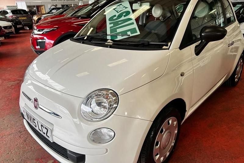 White Used 2015 Fiat 500 Pop Hatchback | £3,195 (Good price) - Image 1/1