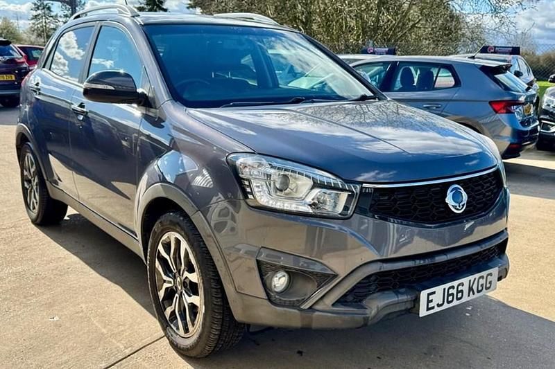 Used Ssangyong (KGM) Korando 178 HP (130 kW) 2016 Grey SUV