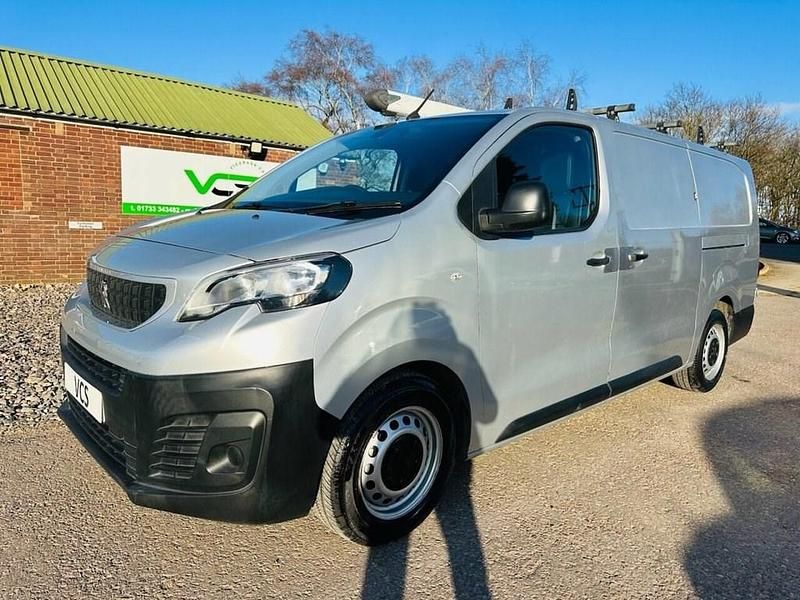 Used Peugeot Expert 2019 Silver Van