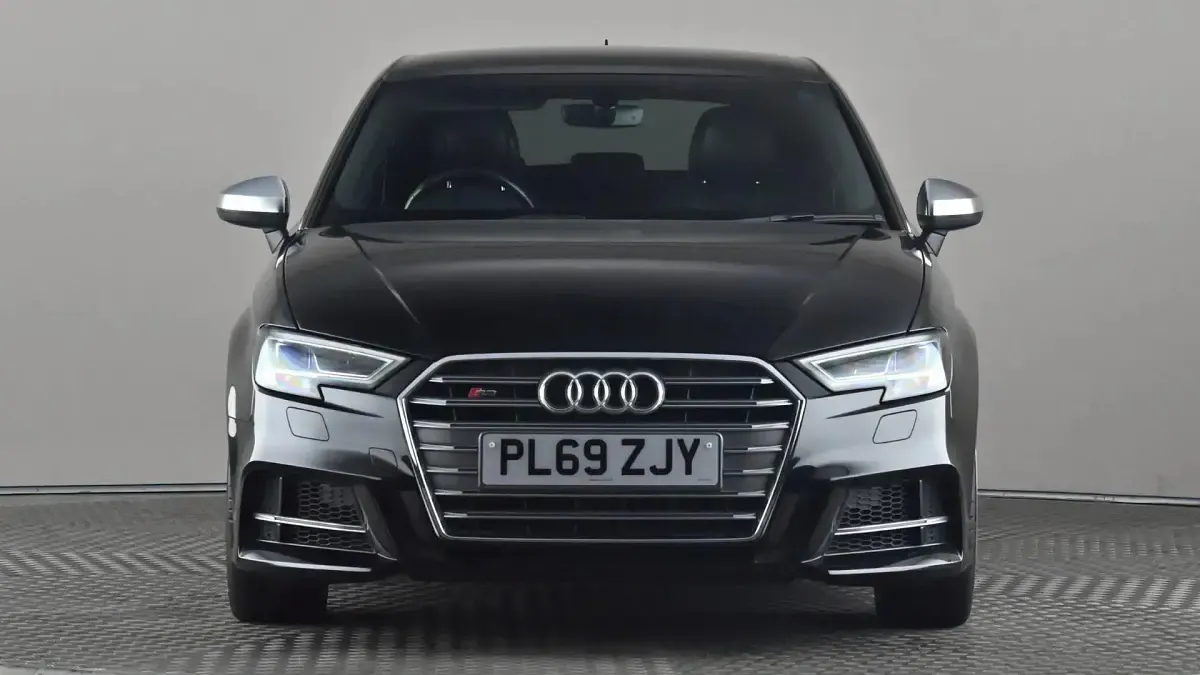 Begagnad Audi S3 Sportback Performance 300 HK (220 kW) 2019 Svart Halvkombi