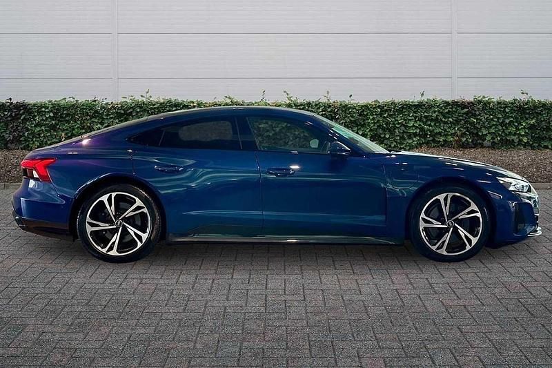 Used Audi e-tron 389 kW (530 HP) 2022 Ascari blue, metallic SUV