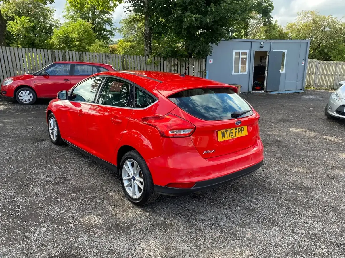 Used Ford Focus Zetec 2015 Red Hatchback