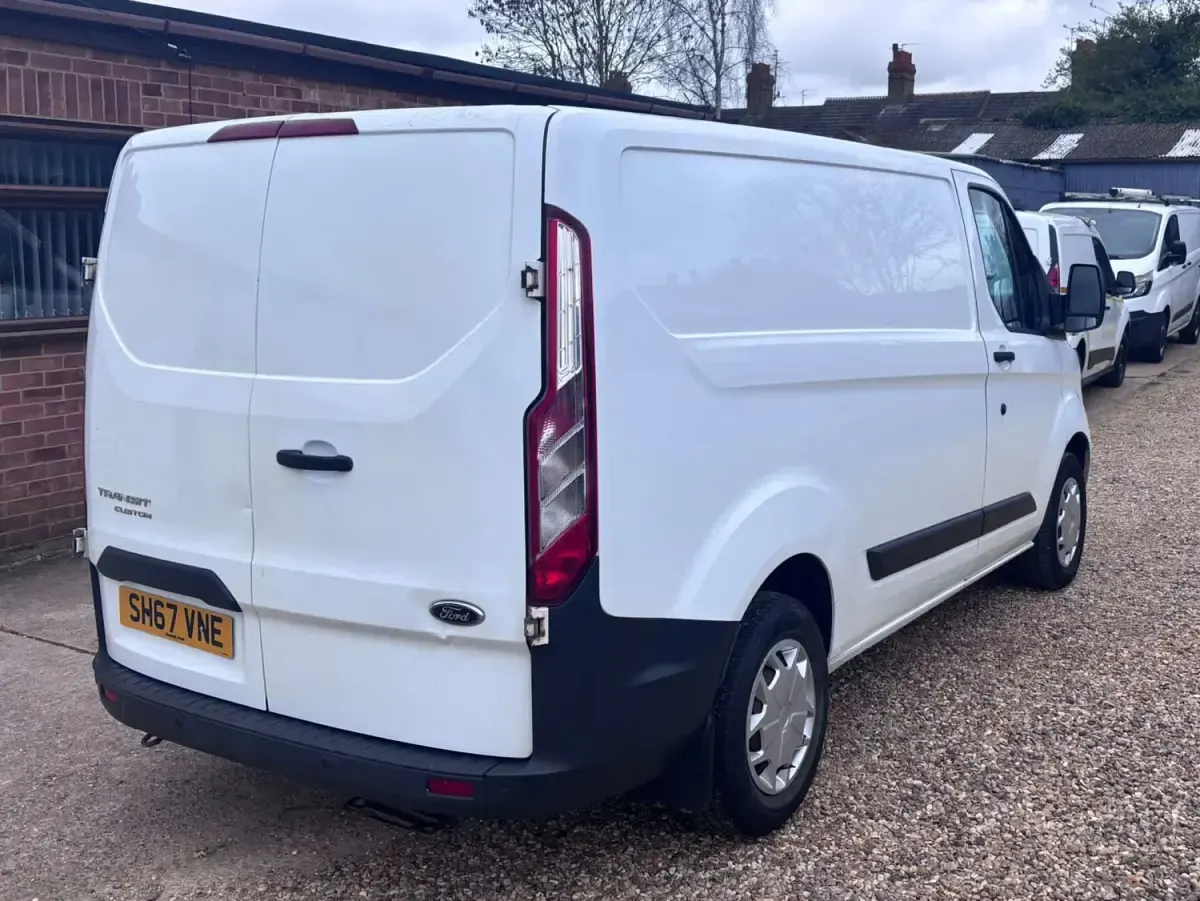 Usado Ford Transit Custom Trend 105 HP (77 kW) 2018 Branco Van