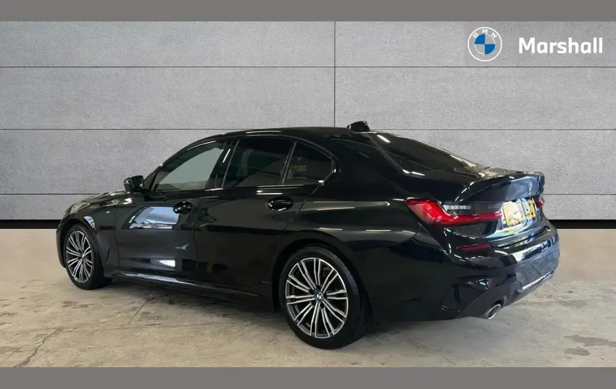 Used BMW 320 M Sport 190 HP (139 kW) 2019 Black sapphire Sedan