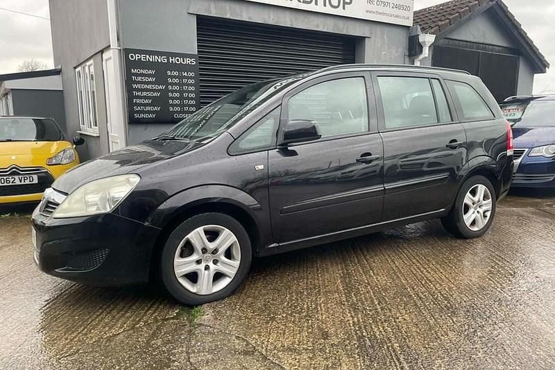 Used Vauxhall Zafira 115 HP (84 kW) 2010 Black MPV
