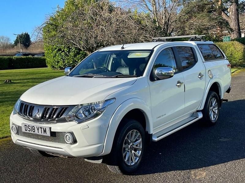Used Mitsubishi L200 2018 White Pickup