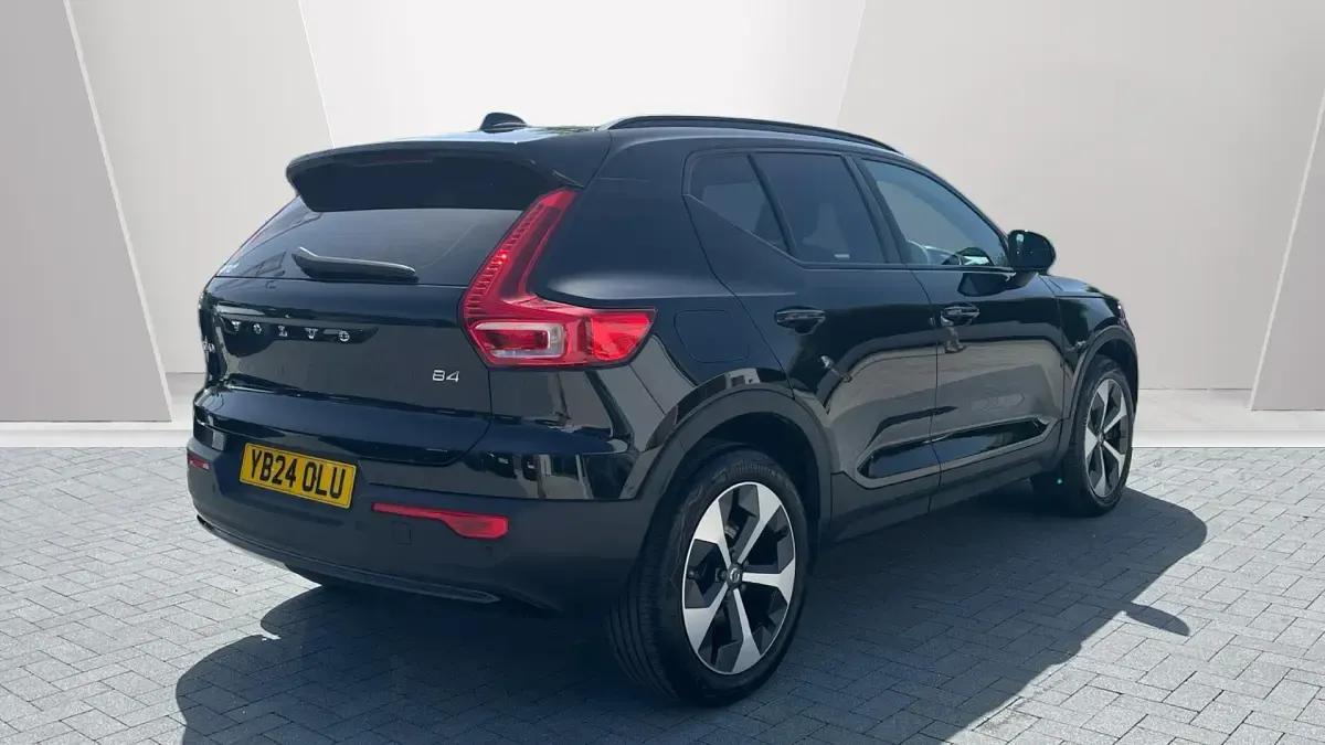 Used Volvo XC40 Plus 197 HP (144 kW) 2024 Black SUV