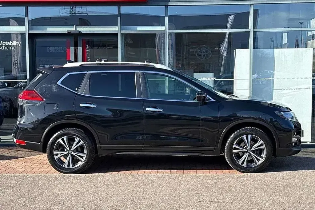 Used Nissan X-Trail N-Connecta 130 HP (95 kW) 2018 Black SUV