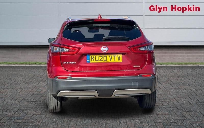 Used Nissan Qashqai Tekna 160 HP (117 kW) 2020 Red SUV