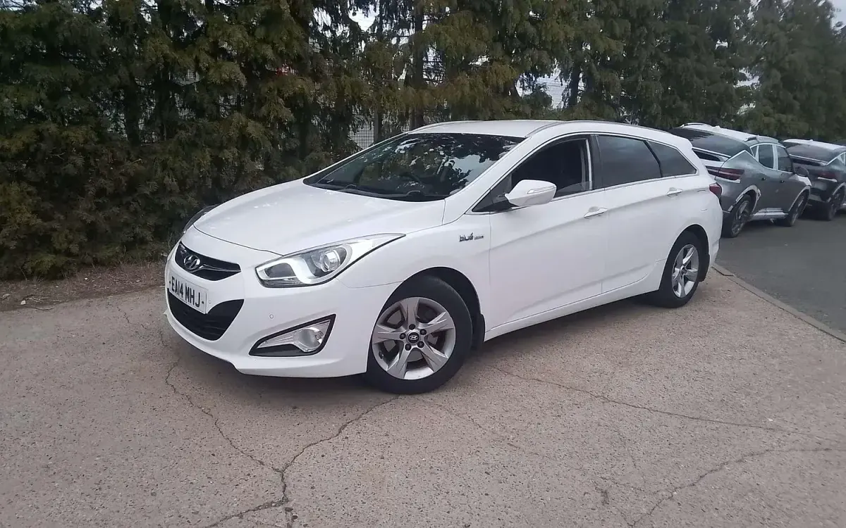 Used Hyundai i40 Style 2014 White Estate
