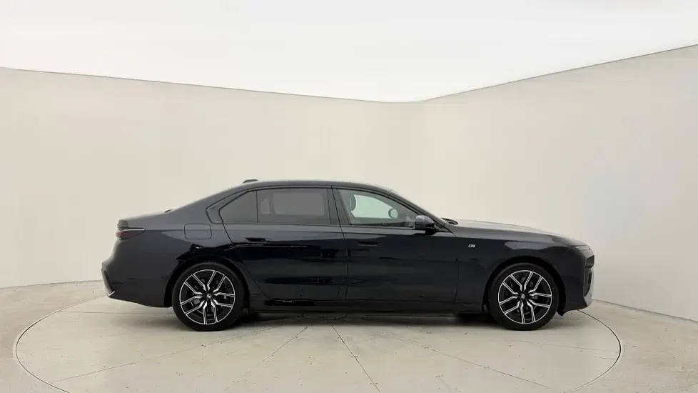 Used BMW i7 M Sport 330 kW (449 HP) 2025 Black Sedan